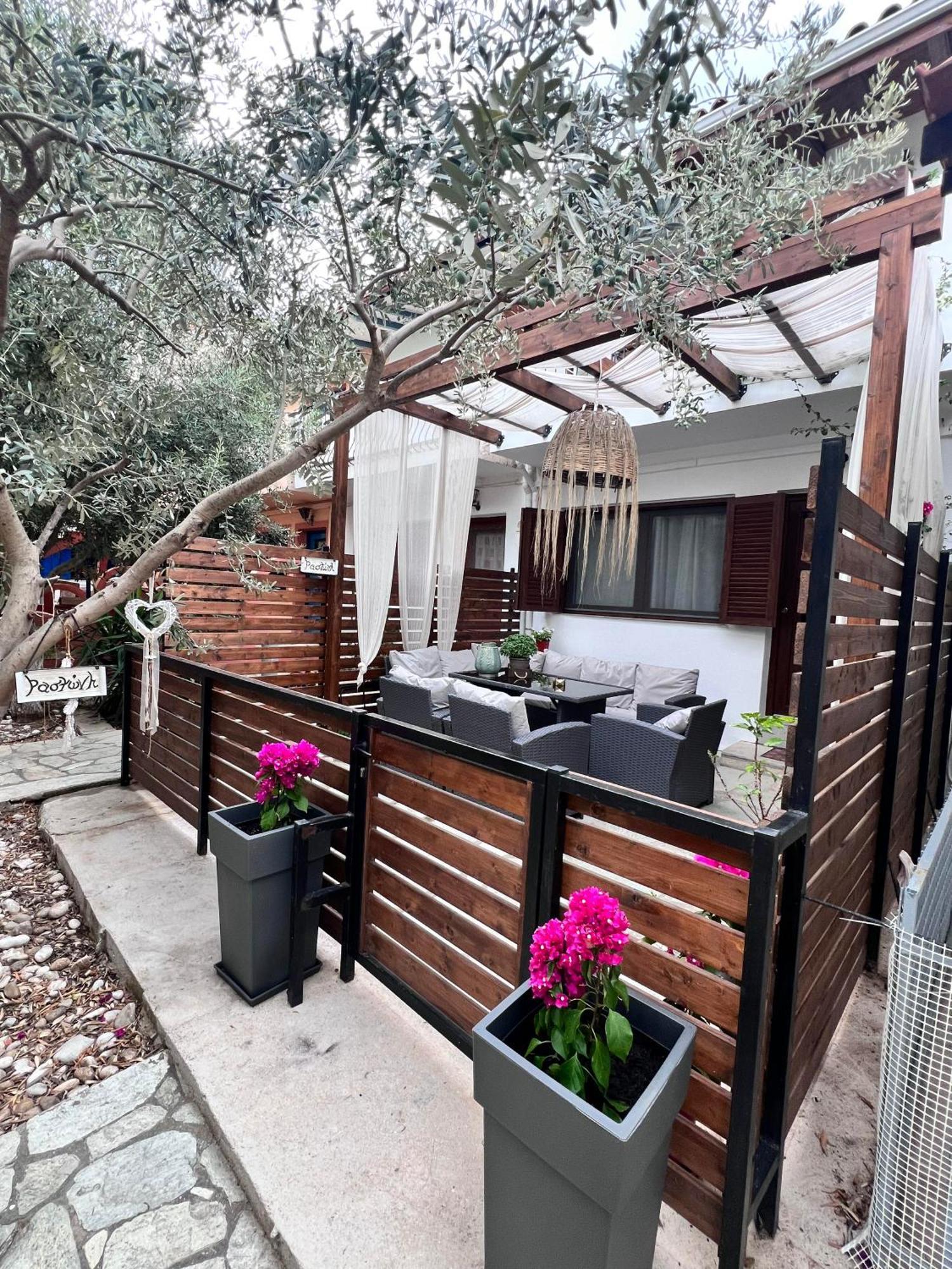 ραστώνη Holiday home *
